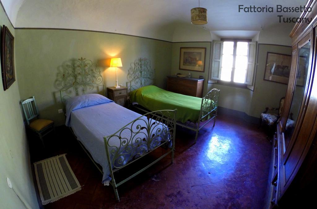 Bassetto Guesthouse & Apartments Certaldo Rum bild